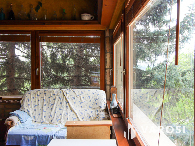 Tágas családi othon számtalan lehetőséggel Zsámbékon