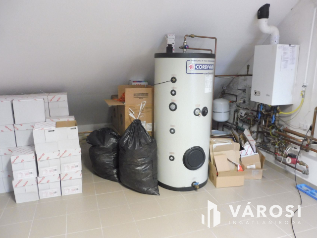 Inflációt enyhítő,befektetés Makó belvárosában!