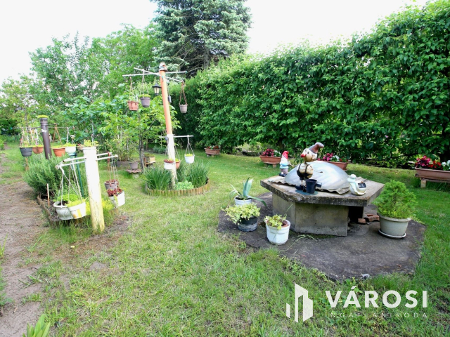 Édenkert Szeged népszerű üdülő övezetében