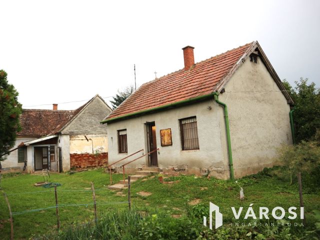 Hegyhátszentpéter gazdálkodásra és lakhatásra alkalmas eladó