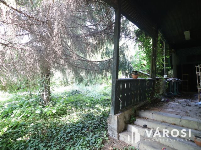 Bontandó ház tökéletes helyen