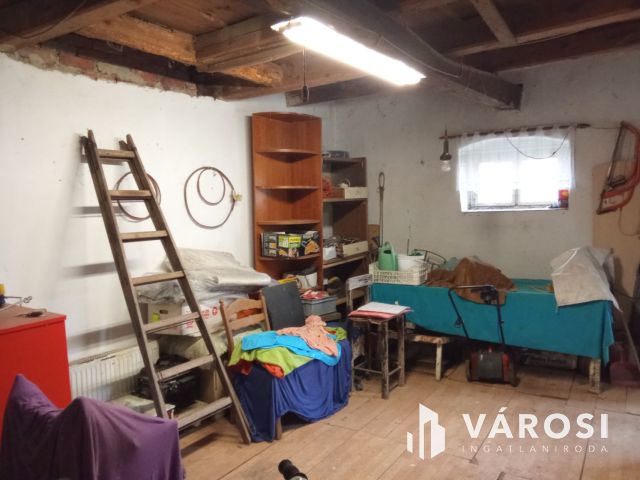 3 szobás ház, Csényén