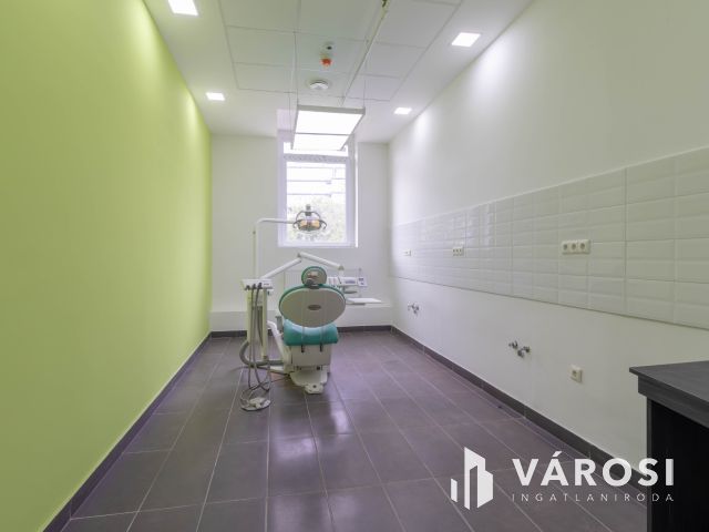 Fogászati rendelő (20 m2) Újbudán felszerelve, berendezve