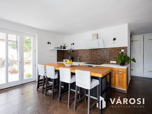 Tökéletes családi ház lakásbeszámítással a Fürdőövezetben