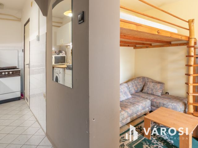 Kétgenerációs 6 szobás családi ház Szőregen