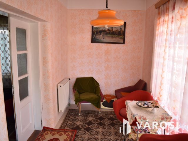 3 szobás családi ház a fürdő mellett!