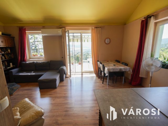 Szentendrén panorámás kilátással!