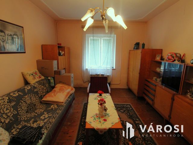 Otthon, kert és vállalkozás