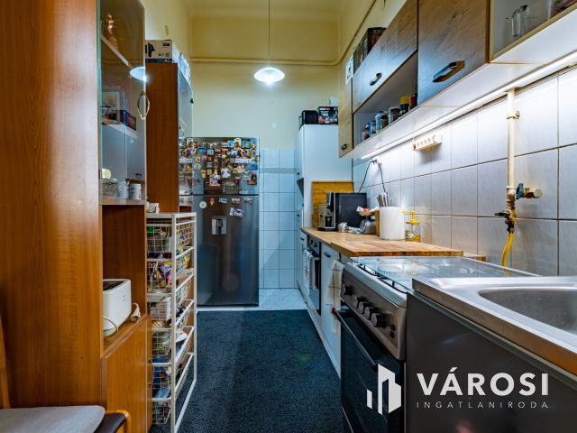 II. János Pál pápa téren, kétszobás lakás eladó