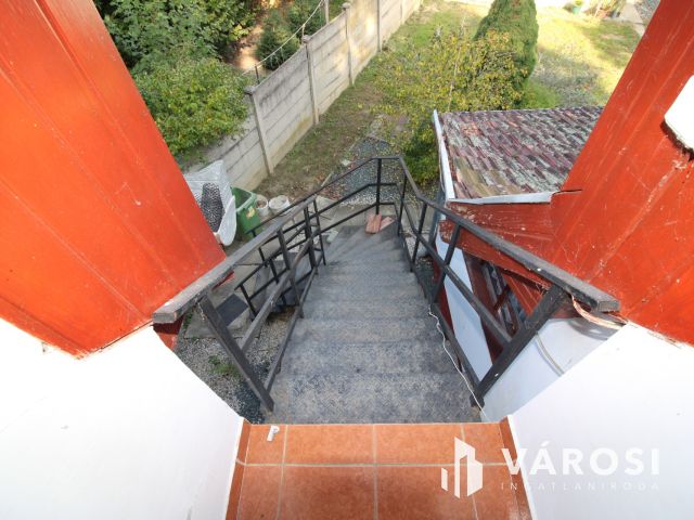 Kétszintes ház Gyulaváriban garázzsal.