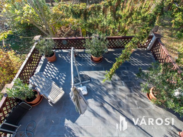 A múlt hangulata, a jelen kényelme Tinnyén