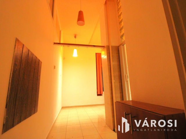 Páratlan lehetőség a belváros szívében.