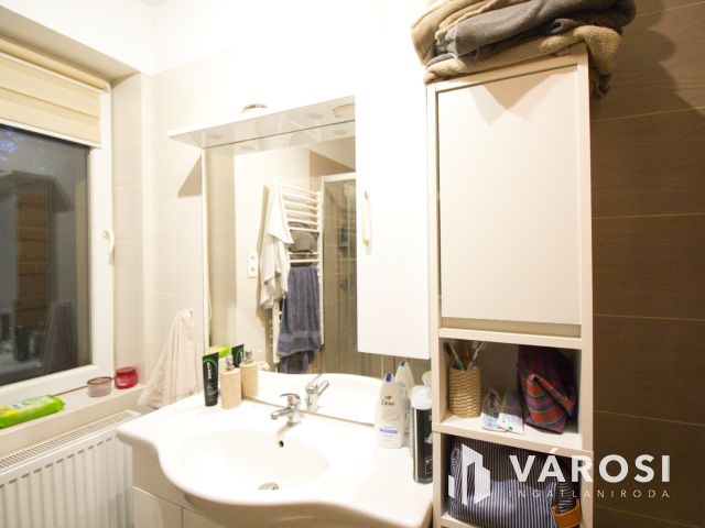 Vásárhelyen, Újkishomokon