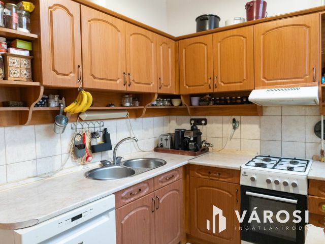 Többgenerációs Családi ház  Kiskundorozsma központi részén.