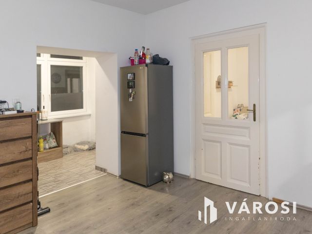 Többgenerációs Családi ház  Kiskundorozsma központi részén.