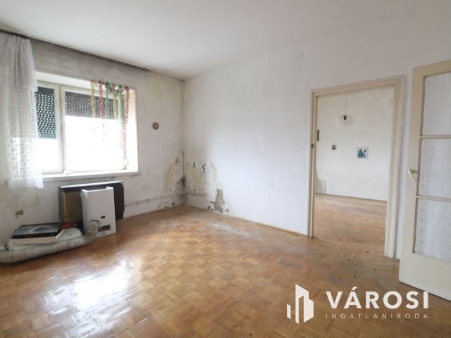 A TIK közvetlen szomszédságában !