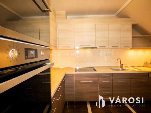 Modern lakás teljes bútorzattal