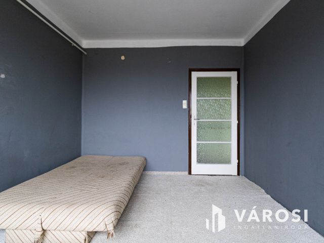 Medgyesbodzás fő utcáján ingatlan eladó