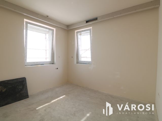 Baktói ikerház,minőségi kulcsrakész kivitelben.