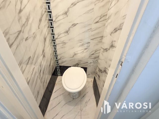 Befektetésnek ideális lakás a 6. kerület szívében