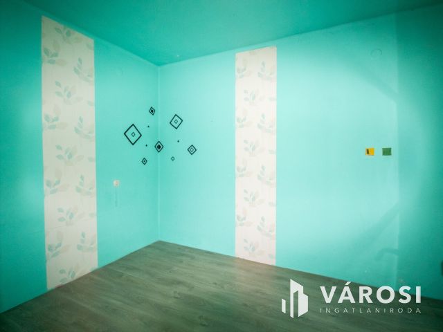 Tégla kockaház Vésztőn