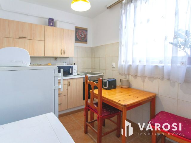 Kiadó 2 szobás frekventált helyen