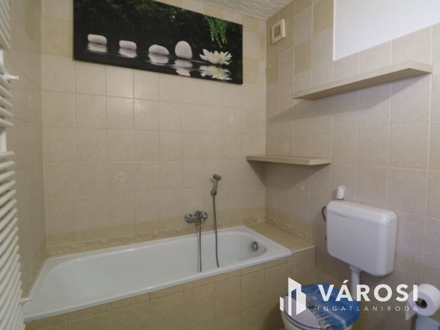 Energiahatékony családi ház eladó Győr–Újvárosban