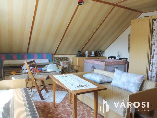 Jó minőségű "Őszibarack" jó áron eladó!